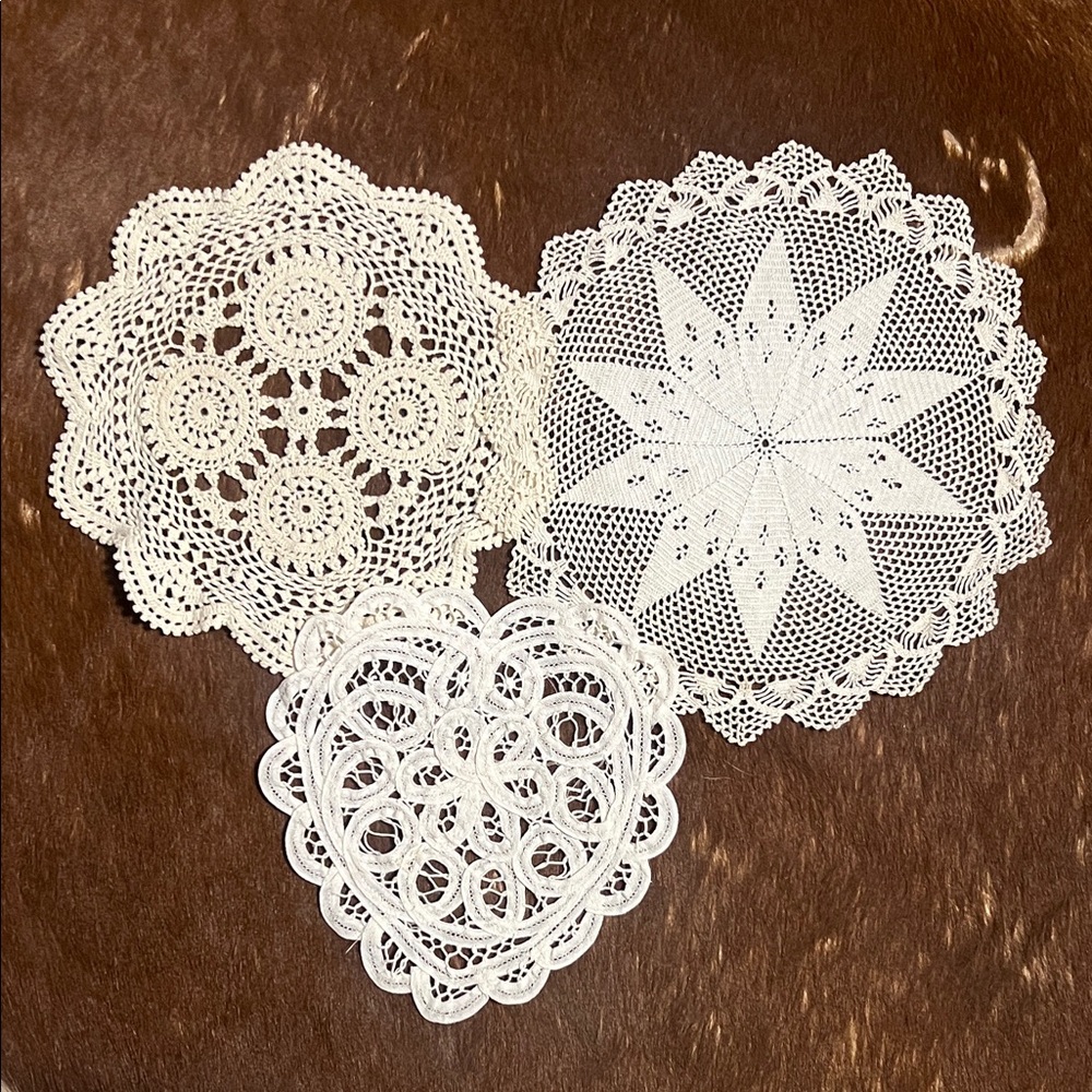 Set of 3 White Crochet Lace Doilies - Vintage Inspired